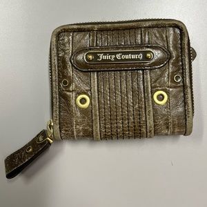 Juicy Couture Vintage Zip Around Mad Money Wallet